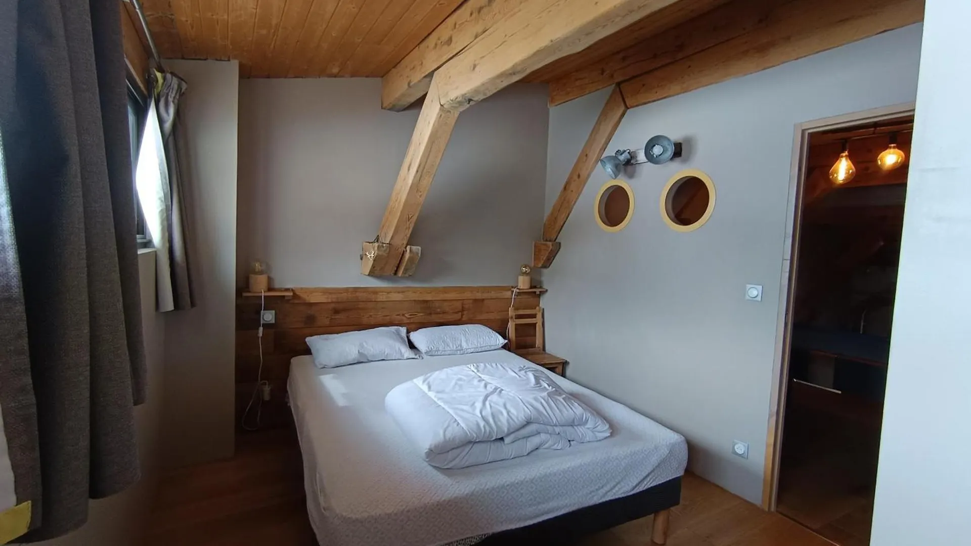 Chalet Luxe Refait A Neuf, 50M Des Pistes, Garage, Terrasse, 125M², 8 Pers, Animaux Acceptes - Fr-1-445-192 Montgenevre